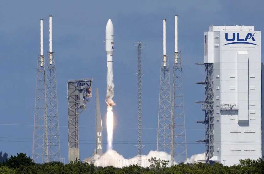 Saingi SpaceX, Amazon Luncurkan Satelit Uji untuk Layanan Internet Global