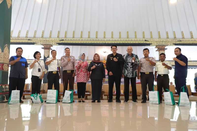 Sambut Hari Jadi ke 108 Kabupaten Sleman, Pemkab Berbagi Sembako