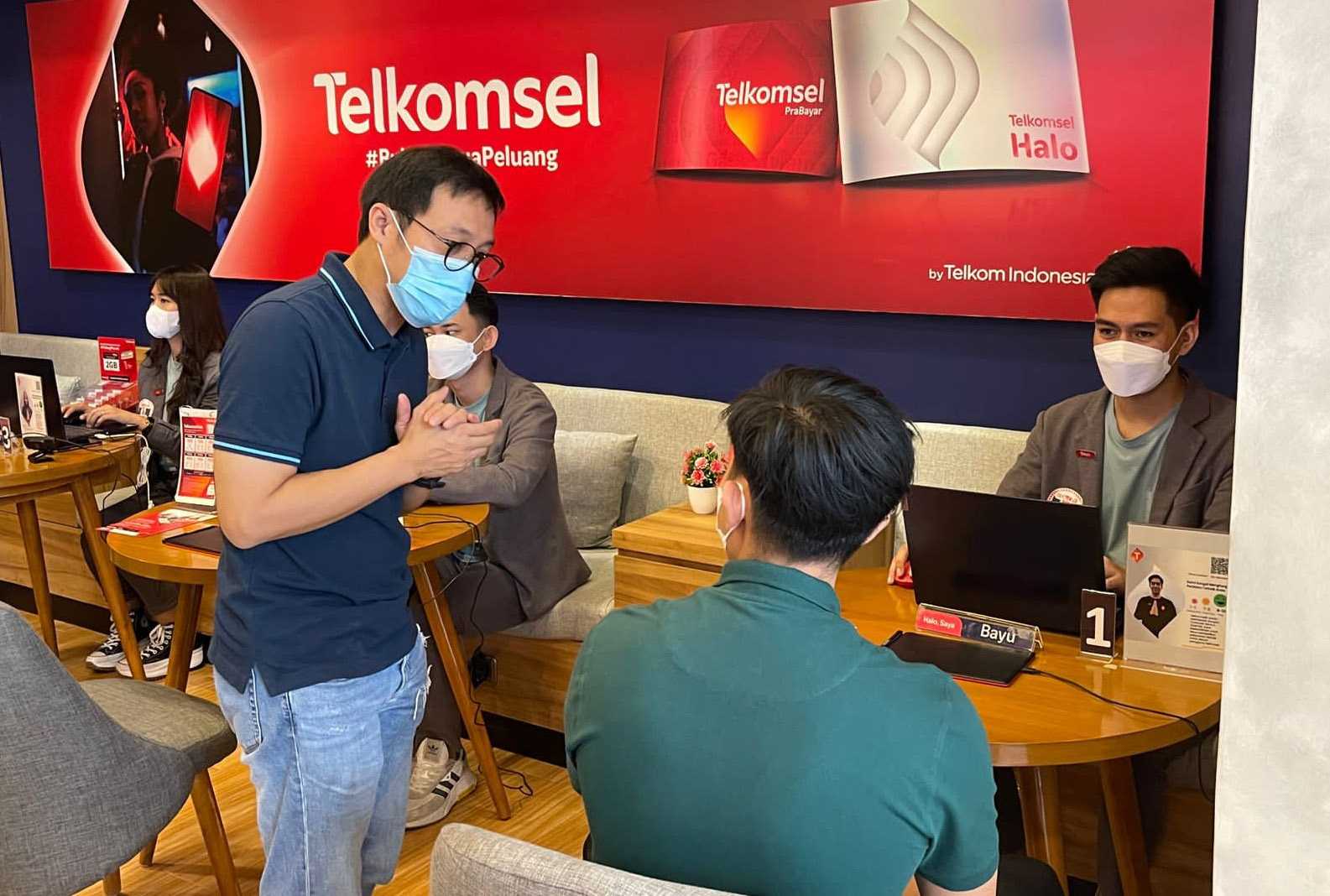 Sambut Hari Pelanggan Nasional, Telkomsel Area Jabotabek Jabar Dengar Pengalaman dan Masukan Dari Pelanggan Setia 2