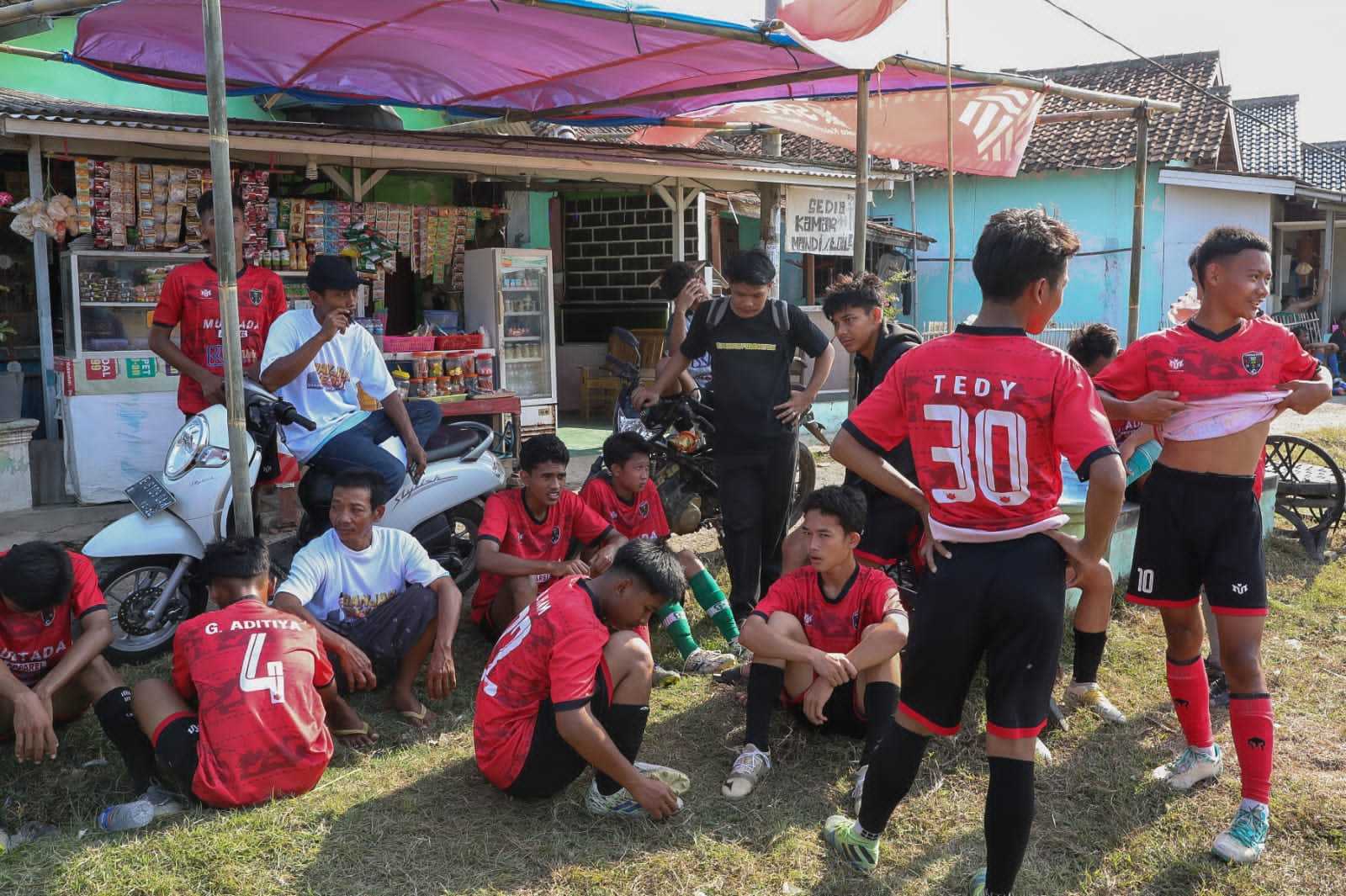 Sambut HUT Ke-78 RI, Ganjar Sejati Gelar Kompetisi Sepak Bola Antardesa di Kabupaten Indramayu 1