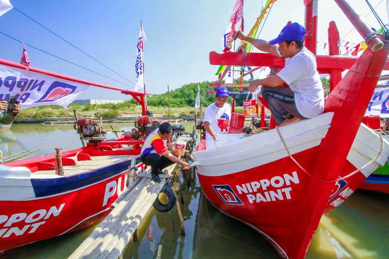 Sambut HUT RI Ke-79 Nippon Paint Warnai 5.124 Kapal Nelayan dan Dicatat Rekor Muri 3