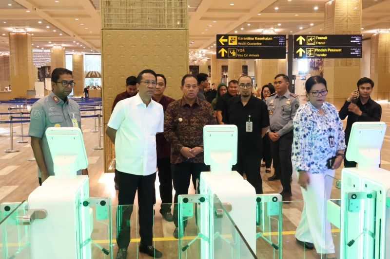 Sambut KTT IAF, Menkumham Pastikan Layanan Imigrasi di Ngurah Rai Prima