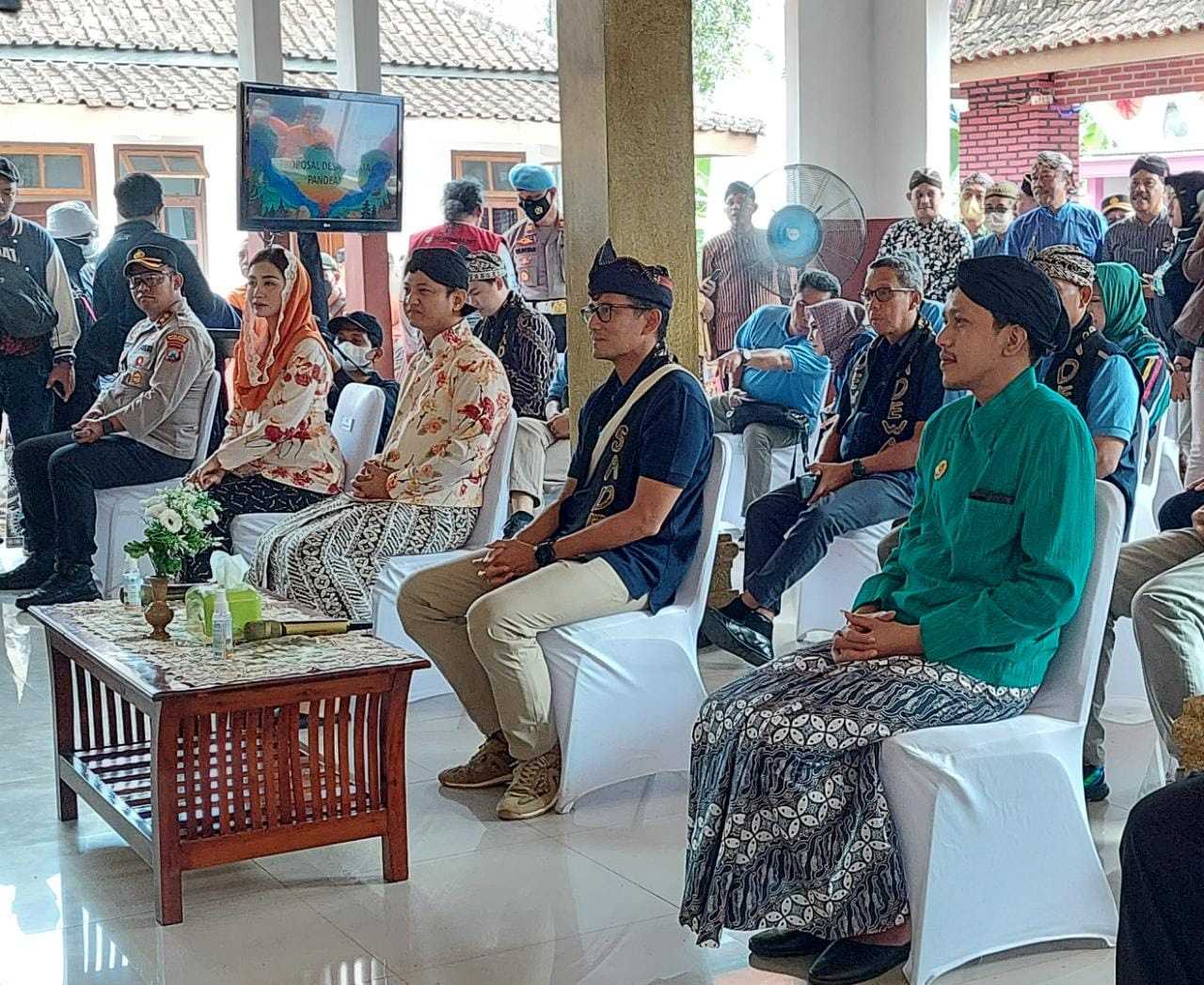 Sandiaga Uno Kolaborasi ADWI Dukung Mobil Tenaga Surya Karya SMK Watulimo