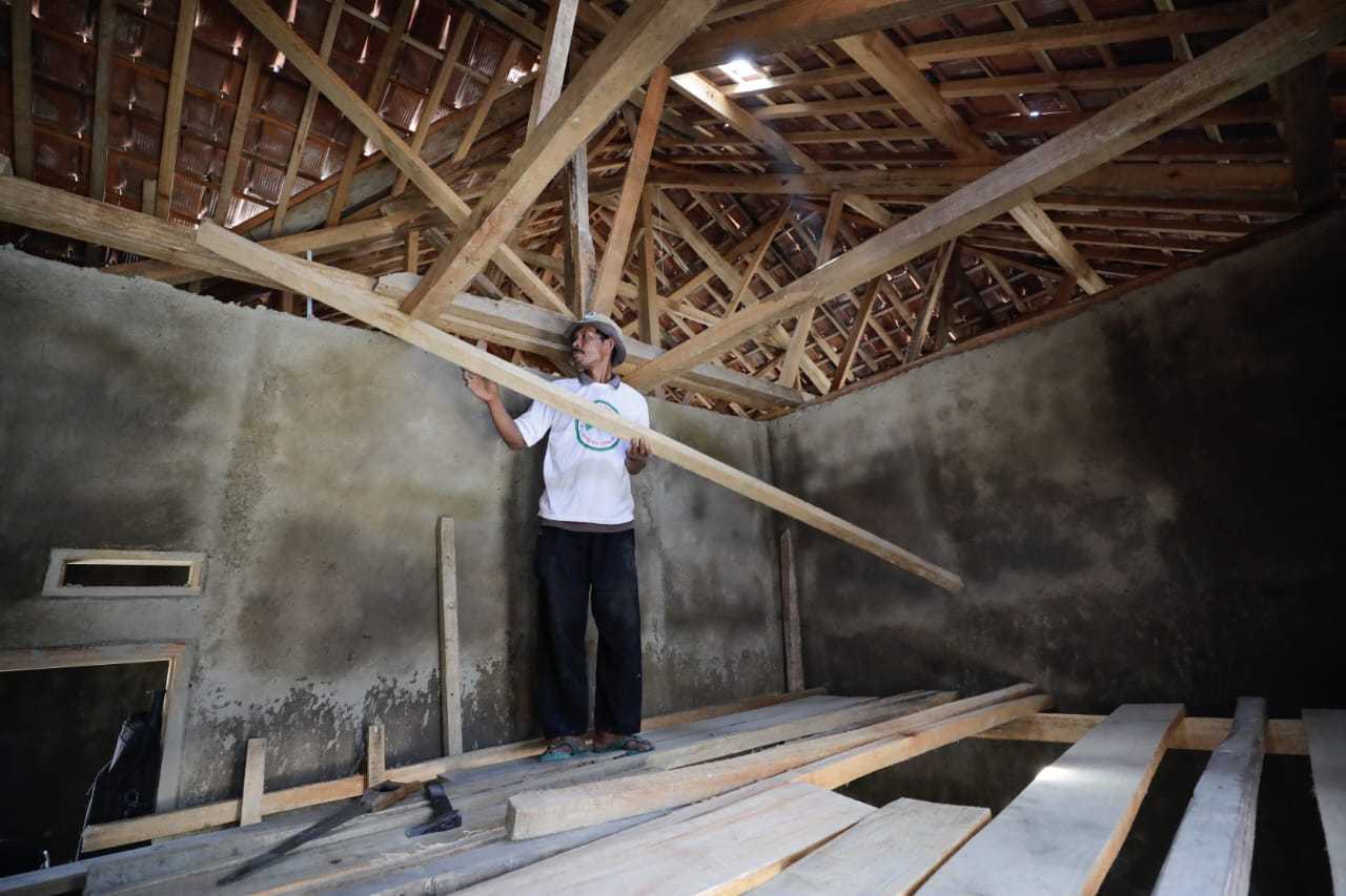 Santri Dukung Ganjar Beri Bantuan dan Kerja Bakti Renovasi Ponpes di Subang 3