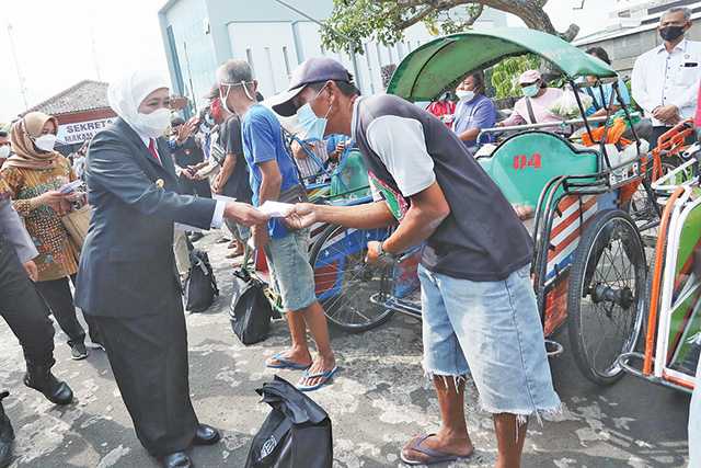 Santunan Tukang Becak