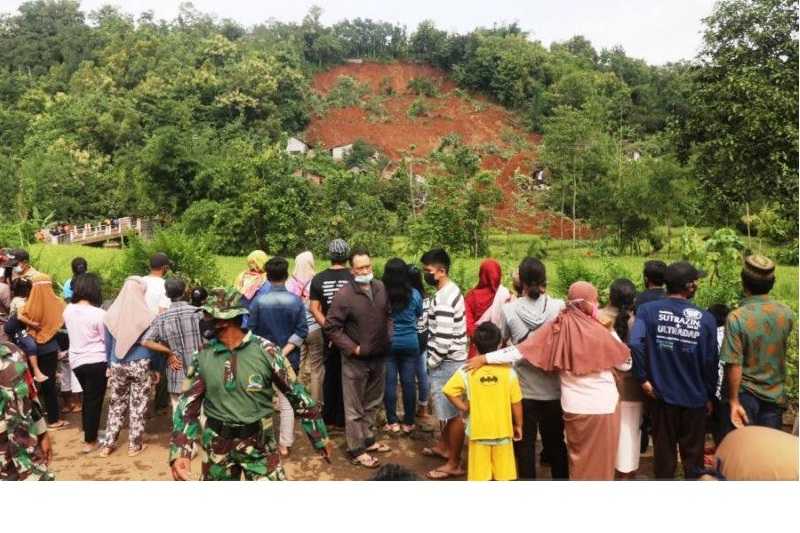 SAR Surabaya Berhasil Evakuasi 26 Korban Tertimbun Longsor di Nganjuk Jawa Timur