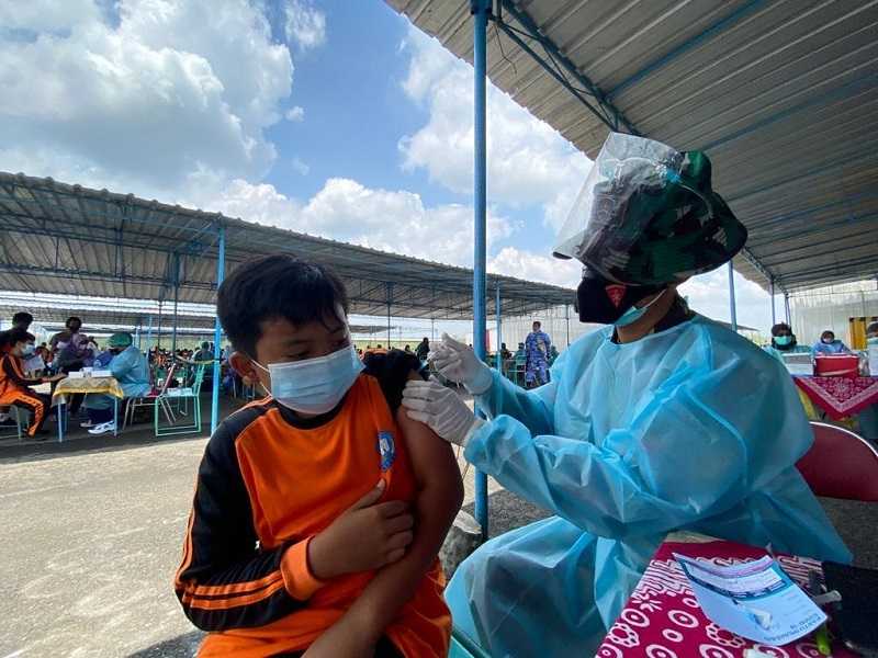 Sasar Anak Usia Sekolah, Serbuan Vaksinasi TNI AU di Yogyakarta Dukung Pembelajaran Tatap Muka