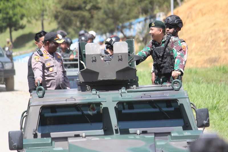 Satgas Yonif Mekanis 203 dan Polri Sinergi Jaga Keamanan Wilayah Lanny Jaya