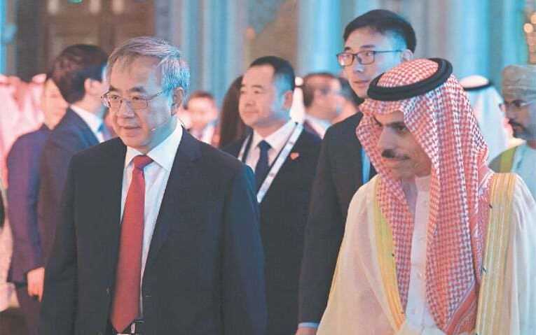 Saudi Umumkan Kesepakatan Investasi Tiongkok dan Negara Arab