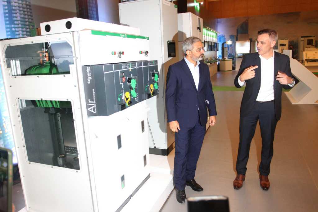 Schneider Electric Serukan Ajakan Mempercepat  Realisasi Aksi Sustainability 1