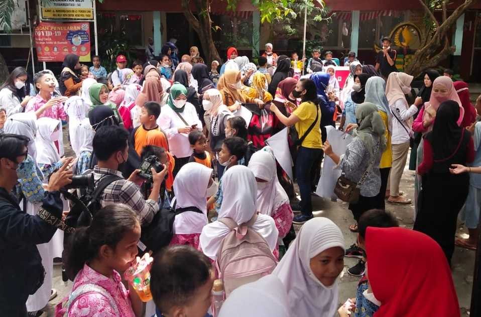 SD Negeri Pondok Cina 1 Depok Digusur Karena Akan Dibangun Masjid Raya Kota Depok, Orang Tua Murid Protes Cara Pemindahan yang Sembrono