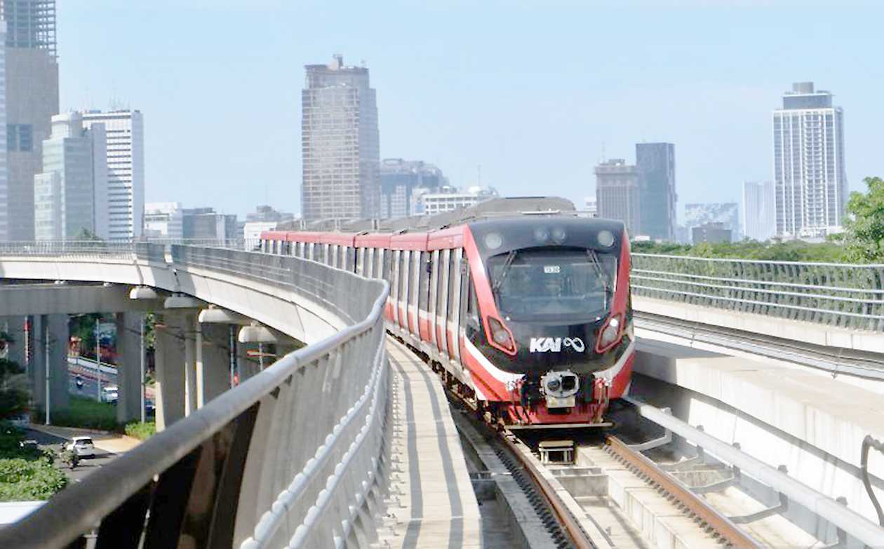 Sebanyak 4,5 Juta Warga Dilayanai LRT Jabodebek