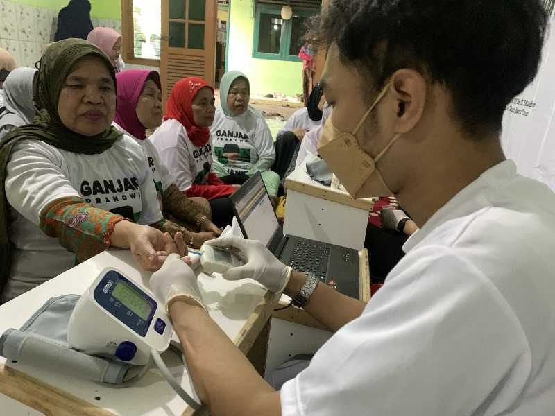 Selain Cek Kesehatan Gratis, Santri Ganjar Adakan Doa Bersama Bareng Majelis Taklim di Jakarta