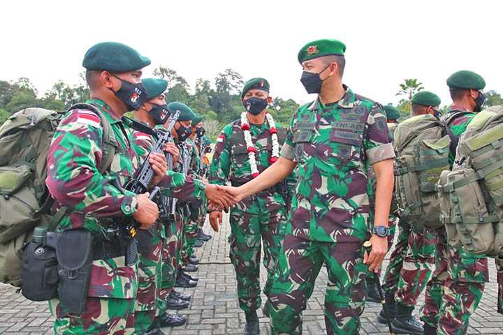 Seluruh Prajurit Yonif Raider 613/Raja Alam Kembali dari Papua