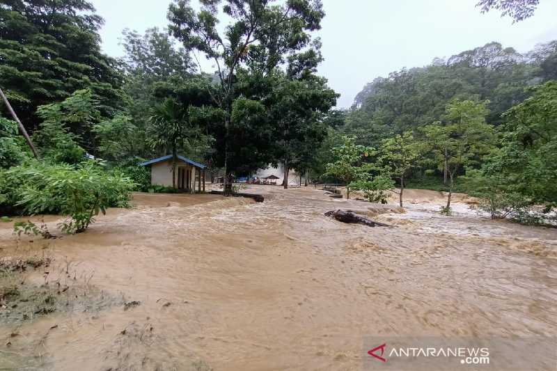 Semoga Cepat Surut dan Tidak Ada Korban, Dua Desa di Aceh Besar Terendam Banjir Akibat Hujan Deras