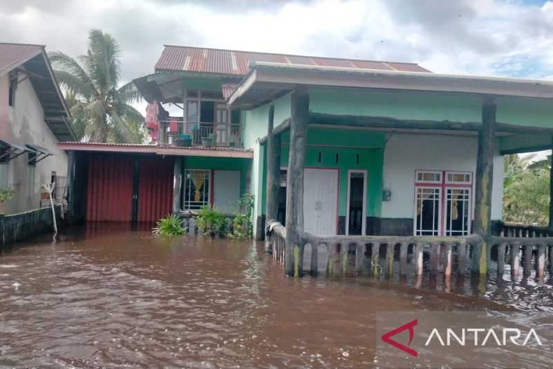 Semoga segera Dapat Bantuan, Ratusan Rumah Warga Singkawang Terendam Banjir