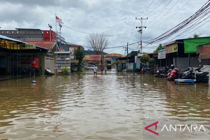 Semoga Tidak Ada Korban Jiwa, Banjir di Kota Singkawang Semakin Meluas