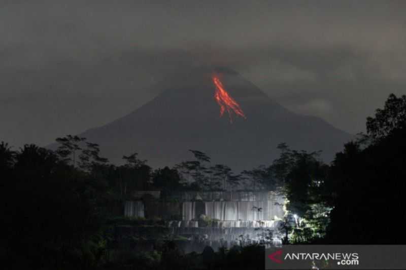 Semoga Tidak Ada Korban Jiwa, Gunung Merapi Meluncurkan 6 Kali Guguran Lava Pijar Sejauh 1,5 Km