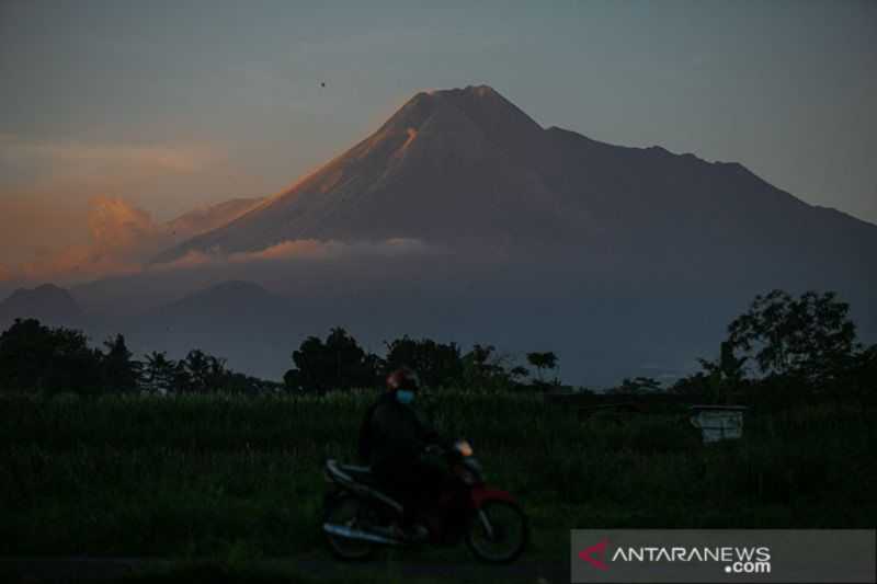 Semoga Tidak Ada Korban Jiwa, Gunung Merapi Mengalami 108 Kali Gempa Guguran