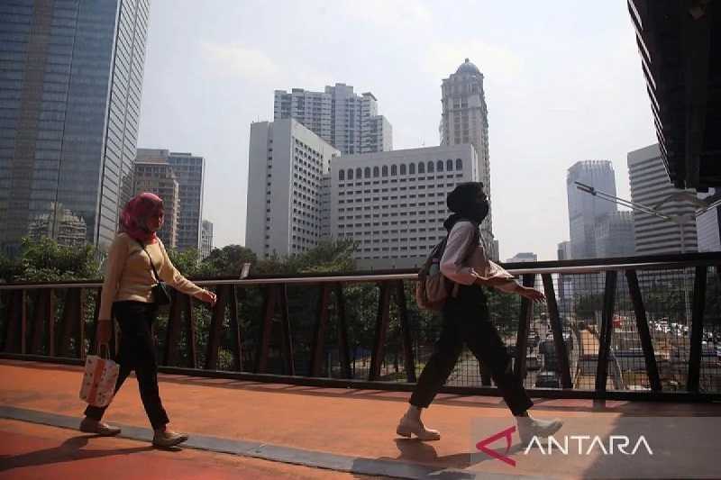 Senin Pagi, Kualitas Udara Jakarta Tidak Sehat untuk yang Sensitif