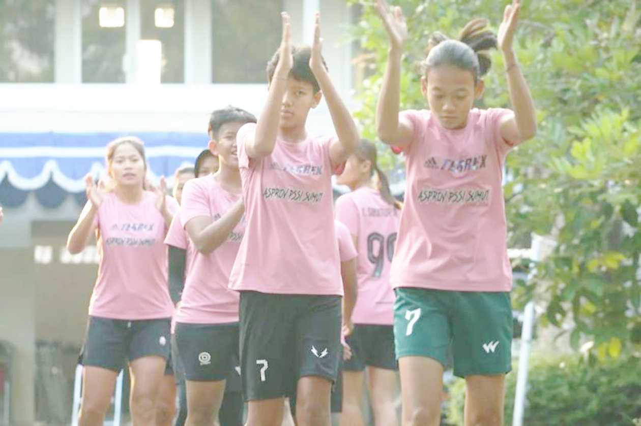 Sepak Bola Putri PON Sumut Tunjukkan Hasil Positif