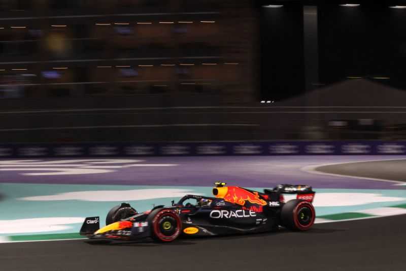 Sergio Perez Raih Pole Position GP Arab Saudi