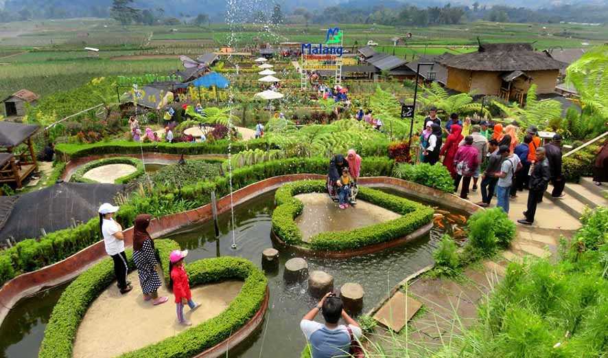 Serunya Berwisata Agro  di Desa Pujon Kidul