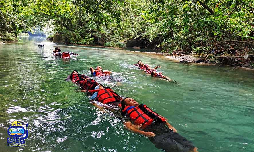 Serunya Body Rafting  di Sungai Citumang