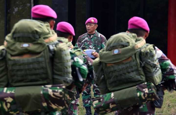 Setelah 13 Bulan Bertugas, 34 Prajurit Marinir Disambut Langsung Jenderal Bintang Satu