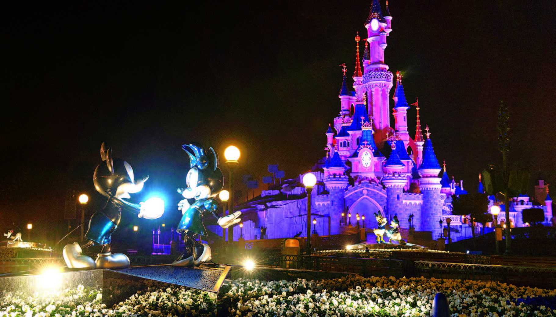 Setelah Wabah Taman Bermain Disneyland Paris Dibuka Kembali