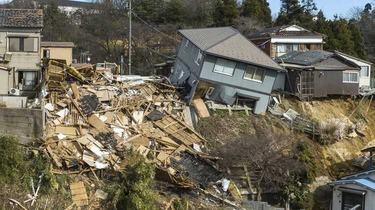 Setidaknya 48 Orang Tewas Akibat Gempa Besar di Jepang