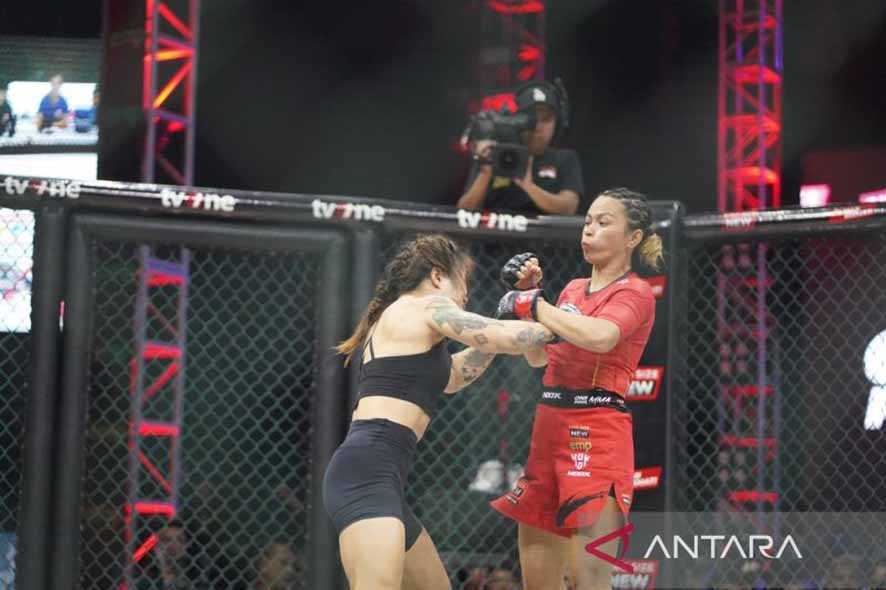Shiyin Tan Tumbangkan Anggi Mandagi dalam 82 Detik di One Pride MMA 80
