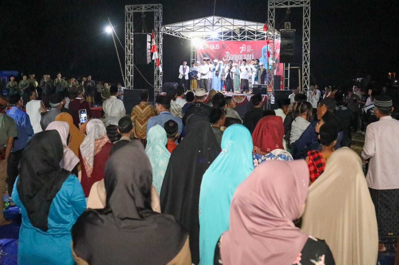 Sholawat Ribuan Warga Bersama Gardu Ganjar di Lebak : Doakan Pemimpin yang Mempersatukan Bangsa