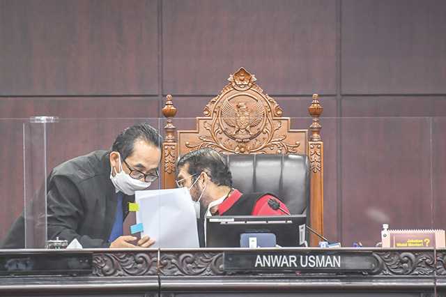 Sidang di Gedung MK