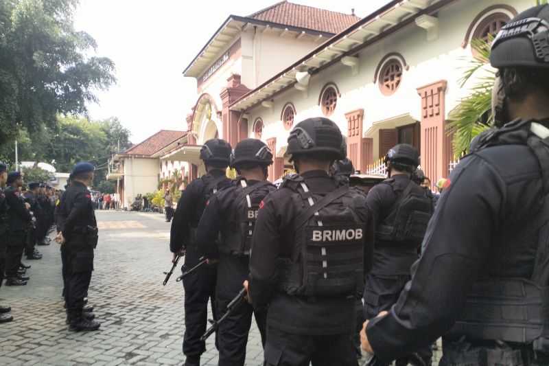 Sidang Tragedi Kanjuruhan Digelar di Surabaya, Ratusan Personel Polri Siaga