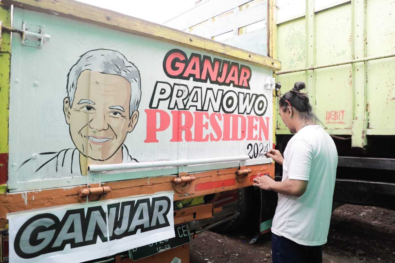 Silaturahmi dengan Persatuan Pengemudi Bak Triway, Komunitas Supir Truk Lakukan Pengecatan dan Konvoi di Bandung