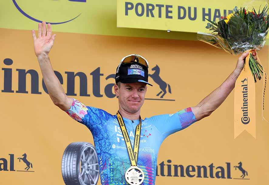 Simon Clarke Menangi Etape Kelima Tour de France