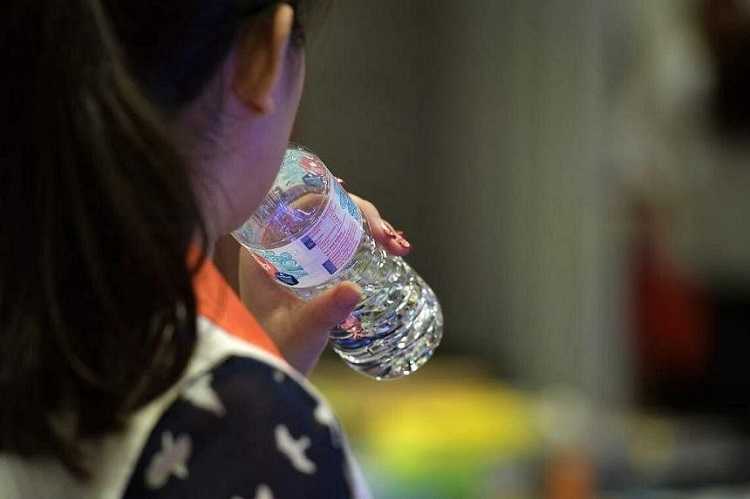 Singapura Menjadi Konsumen Air Minum Kemasan Terbesar dalam Belanja per Kapita