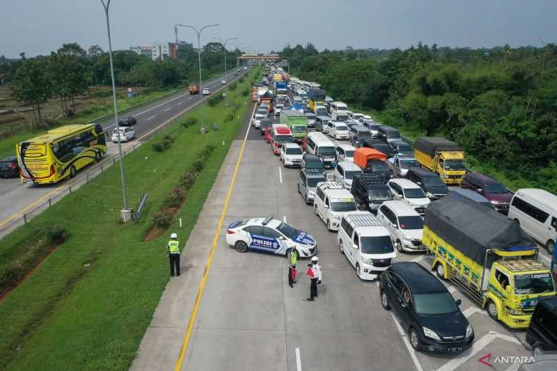 Sistem Satu Arah Diterapkan dari KM 72 Cipali Hingga Tengah Malam