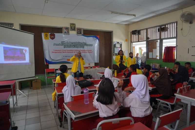 Siswa SD Depok Dikenalkan Cinta Lingkungan