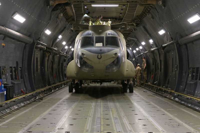 Situasi Memanas, untuk Pindahkan Warga yang Berjarak 200 Meter dari Bandara Kabul Harus Pakai Helikopter