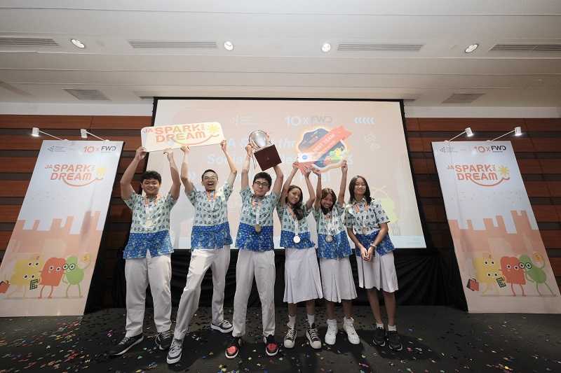 SMP Pembangunan Jaya Raih Juara Kompetisi Inovasi Sosial Tingkat Asia