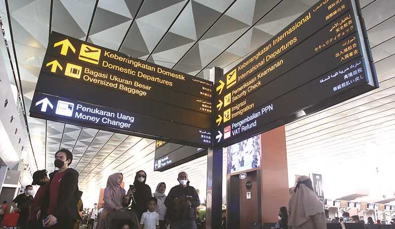 SOEKARNO HATTA BANDARA TERSIBUK DI ASEAN