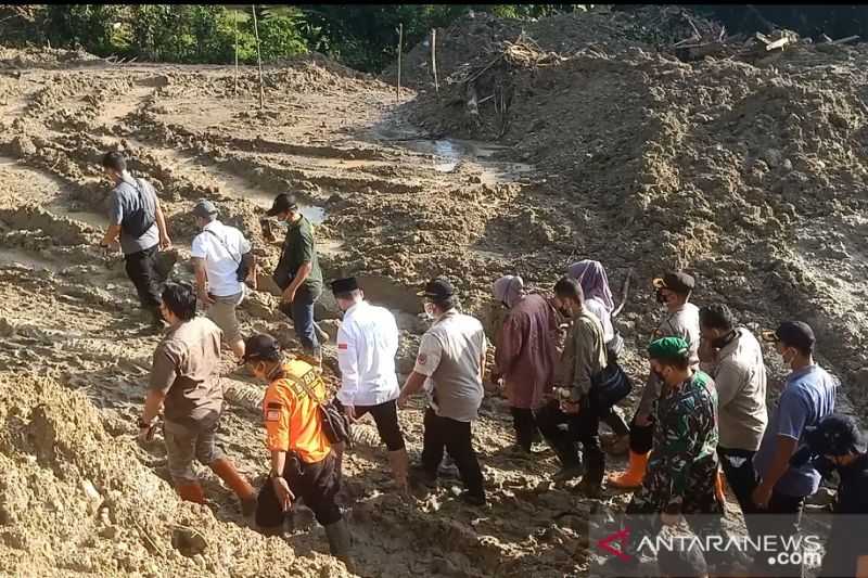 Somoga Cepat Diantisipasi, Mensos Sebut Longsor Susulan di Sibolangit Berpotensi Memutus Jalan Tujuh Dusun