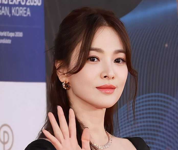 Song Hye Kyo Kirim Kejutan Manis Dukung Suzy