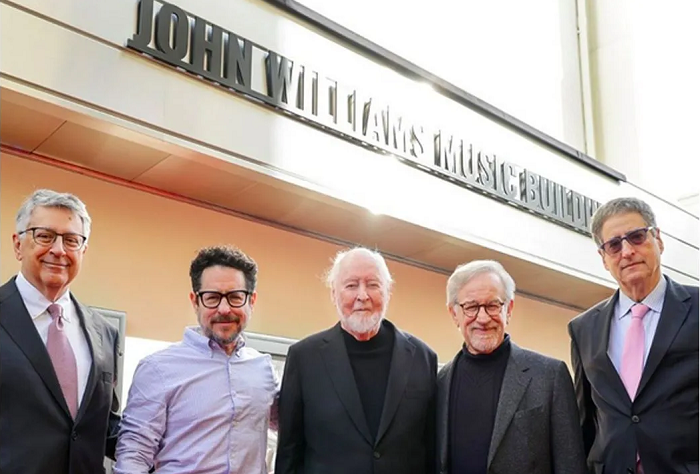 Sony Pictures Dedikasi Gedung Musik Bersejarah untuk John Williams