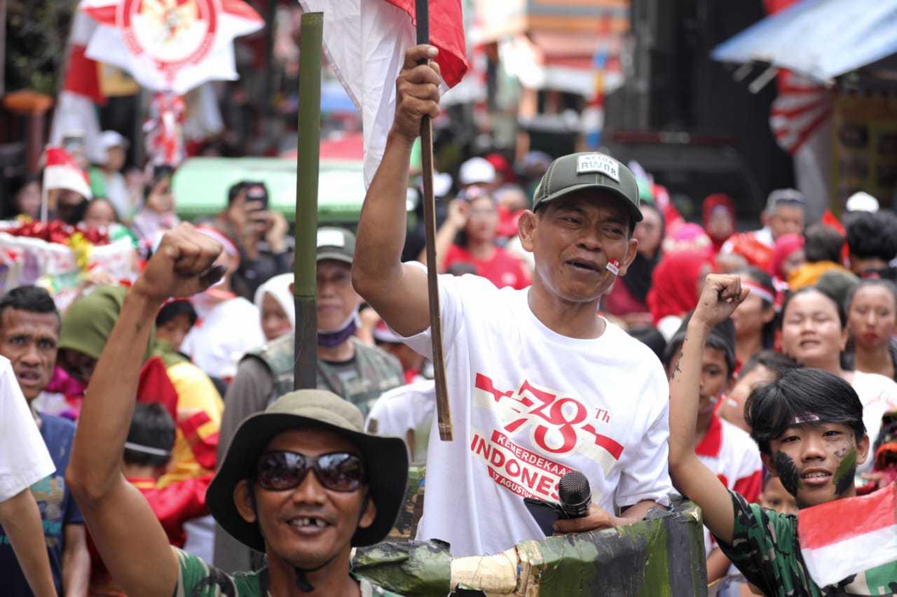 Sopir Truk Ganjar Meriahkan HUT RI Lewat Karnaval Bareng Warga di Jakarta Pusat 2