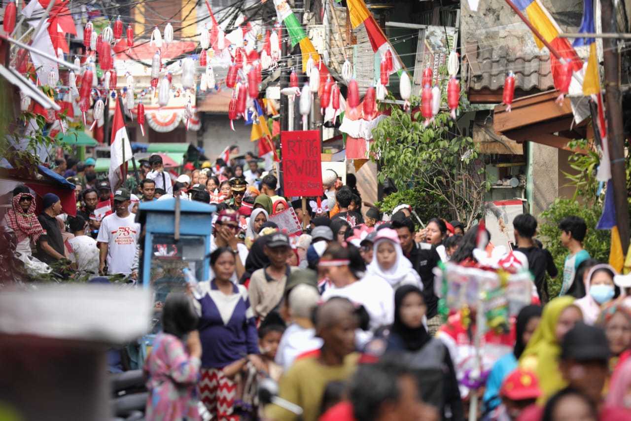 Sopir Truk Ganjar Meriahkan HUT RI Lewat Karnaval Bareng Warga di Jakarta Pusat 4