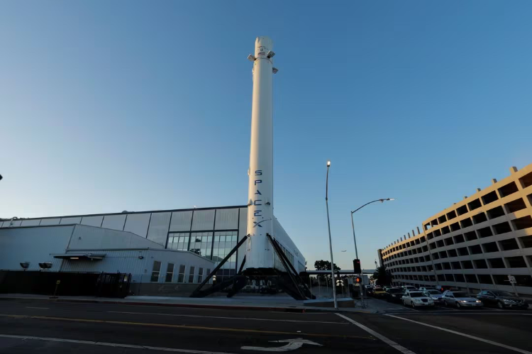 SpaceX Segera Luncurkan Pesawat Ruang Angkasa Rahasia X-37B