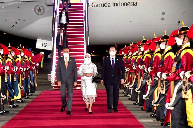Sukses Berkunjung ke Tiongkok dan Jepang, Presiden Jokowi dan Ibu Negara Lanjutkan ke Korsel